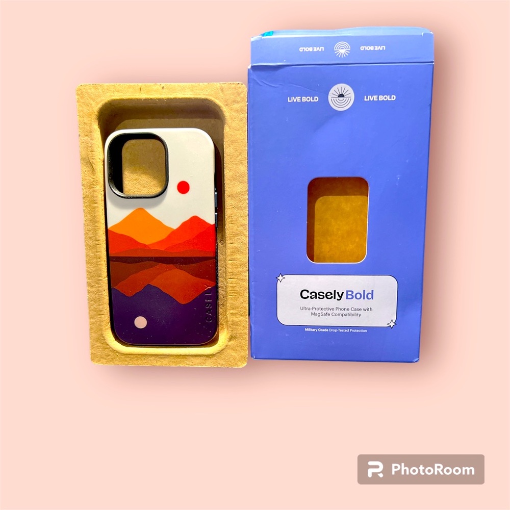 iPhone 13 Casely Bold + MagSafe Case